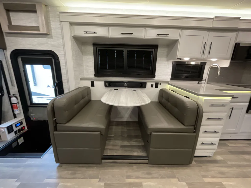 2025 Entegra Coach Vision XL 36C, Photos photo 42