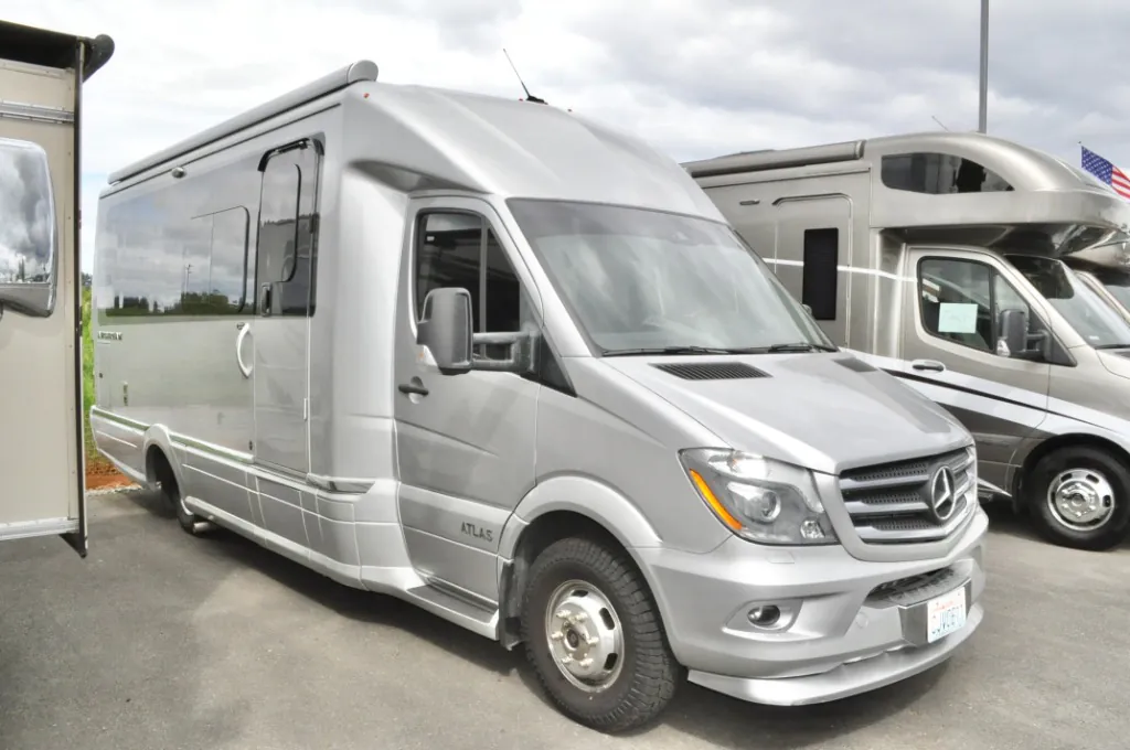 2019 Airstream Atlas 25MS - Photo 2