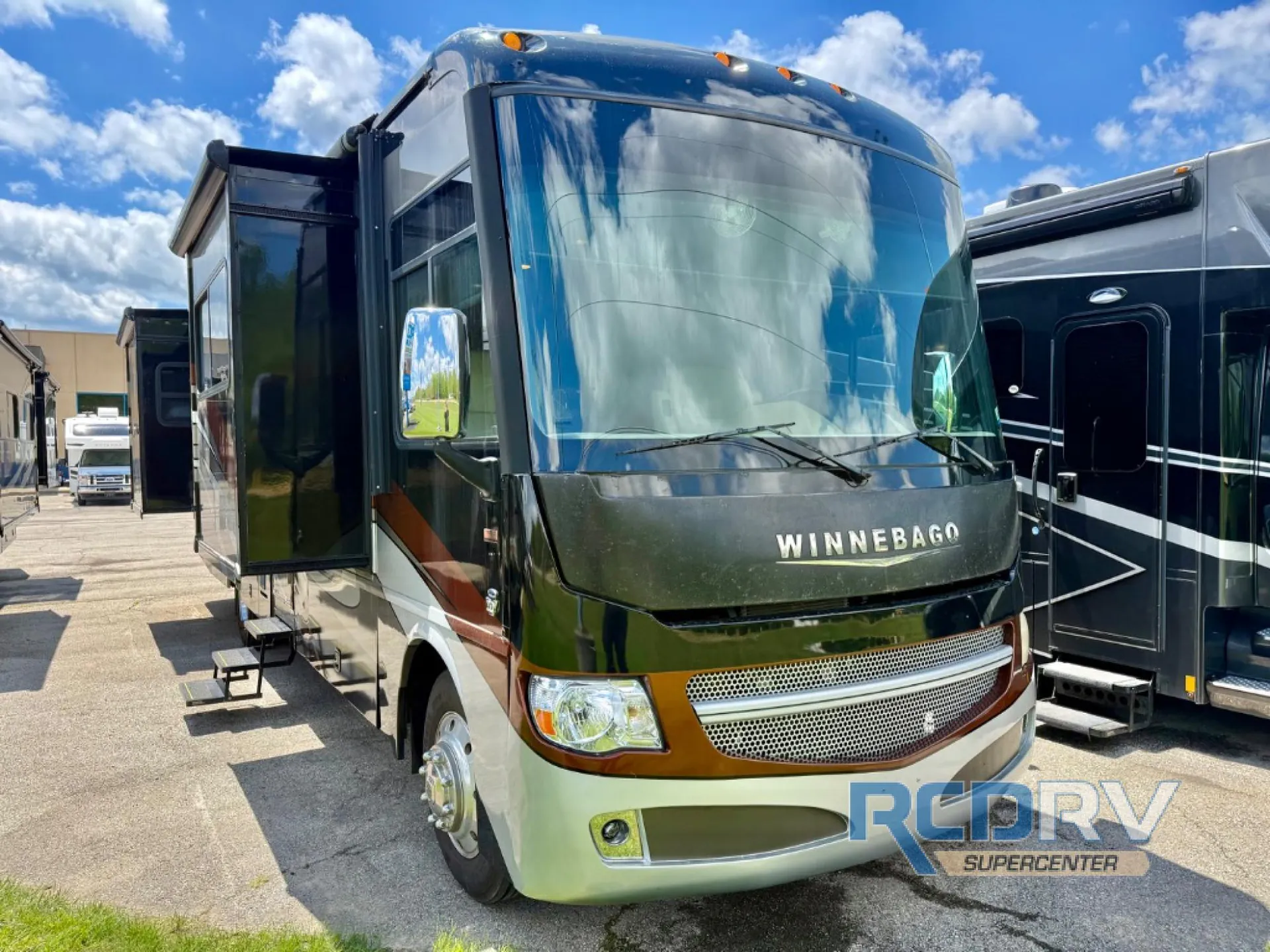 2013 Winnebago Adventurer 35P - Photo 2