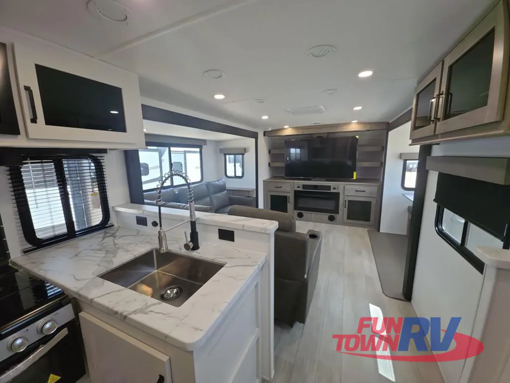 2026 Forest River Solaire 3300FLBS, Photos photo 8