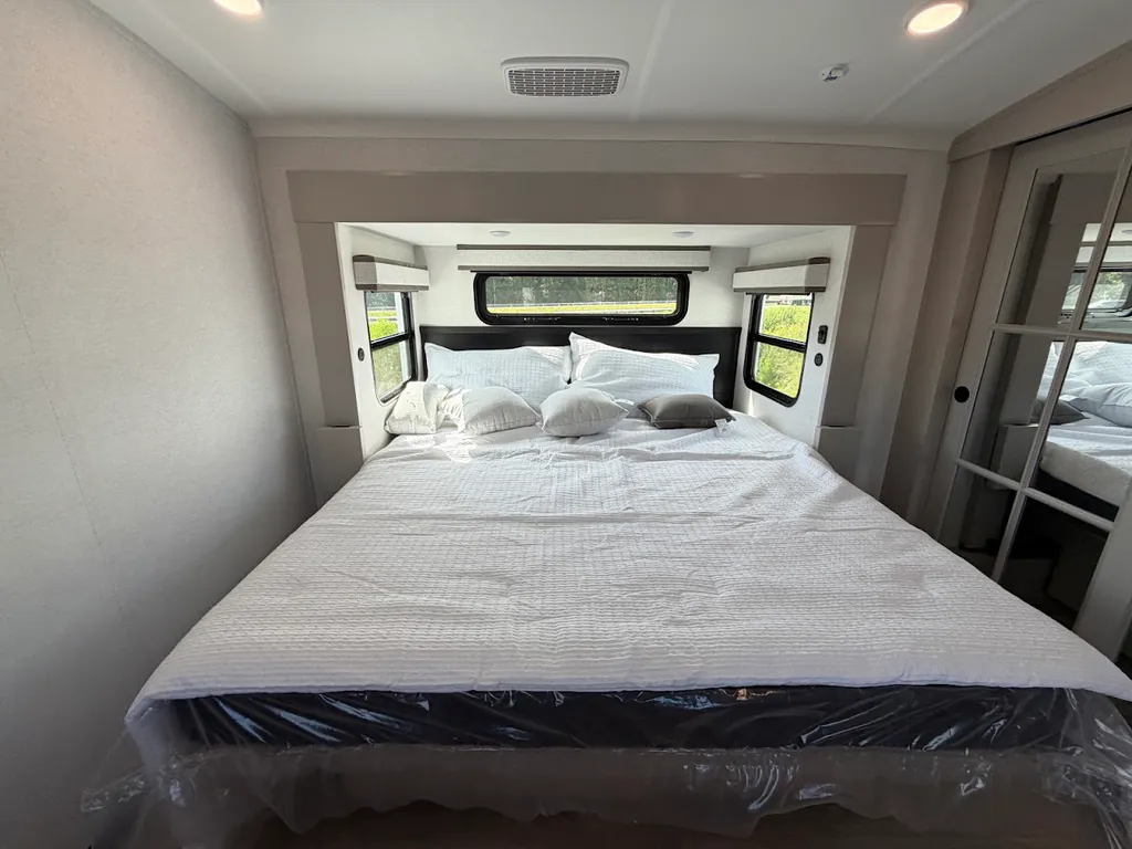 2027 Jayco North Point 391TBBH, Photos photo 50