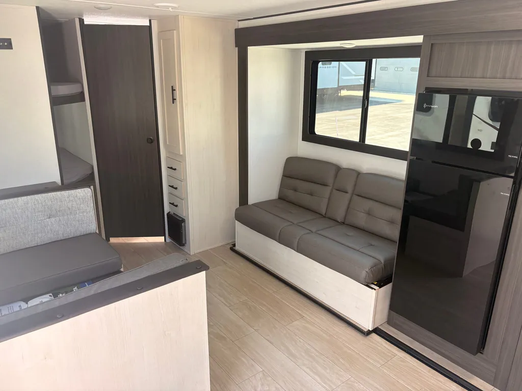 2027 Shasta RVs i-5 Edition 525RS, Photos photo 36