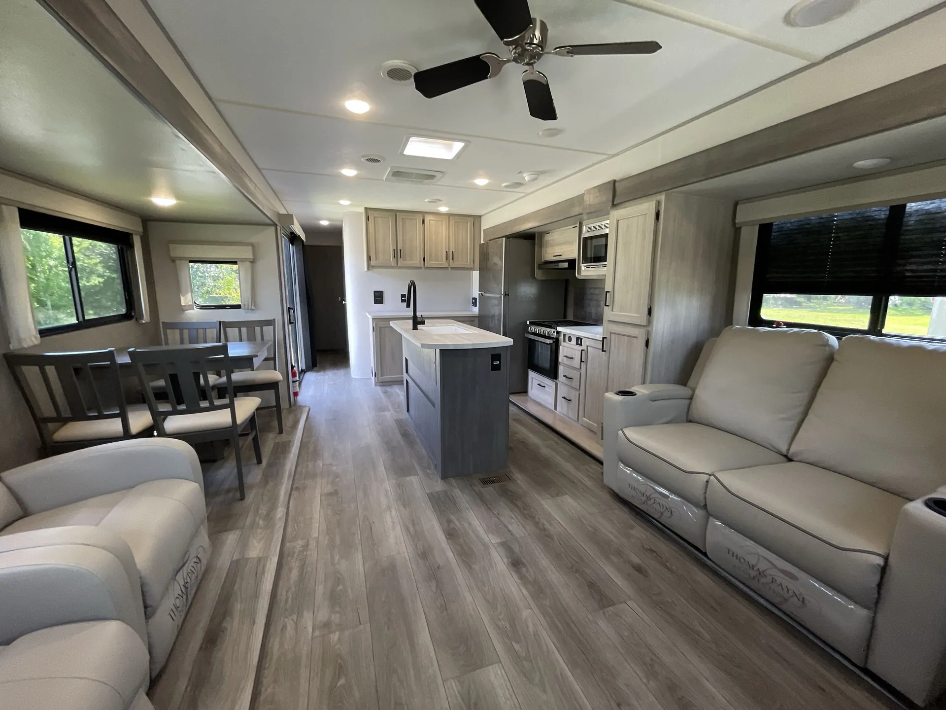 2024 Coachmen Catalina Destination 39MKTS — living area main