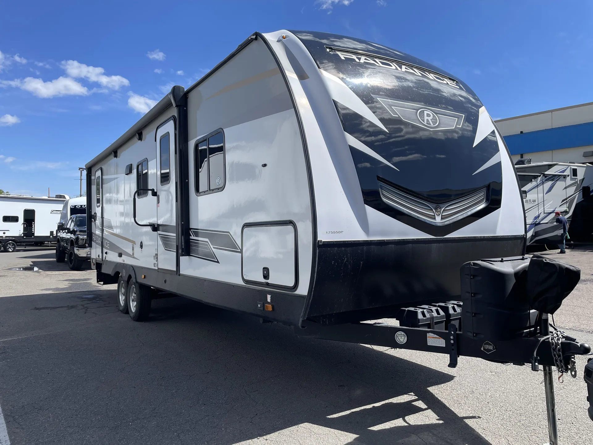 2022 Cruiser RV Radiance 27DD - Photo 2