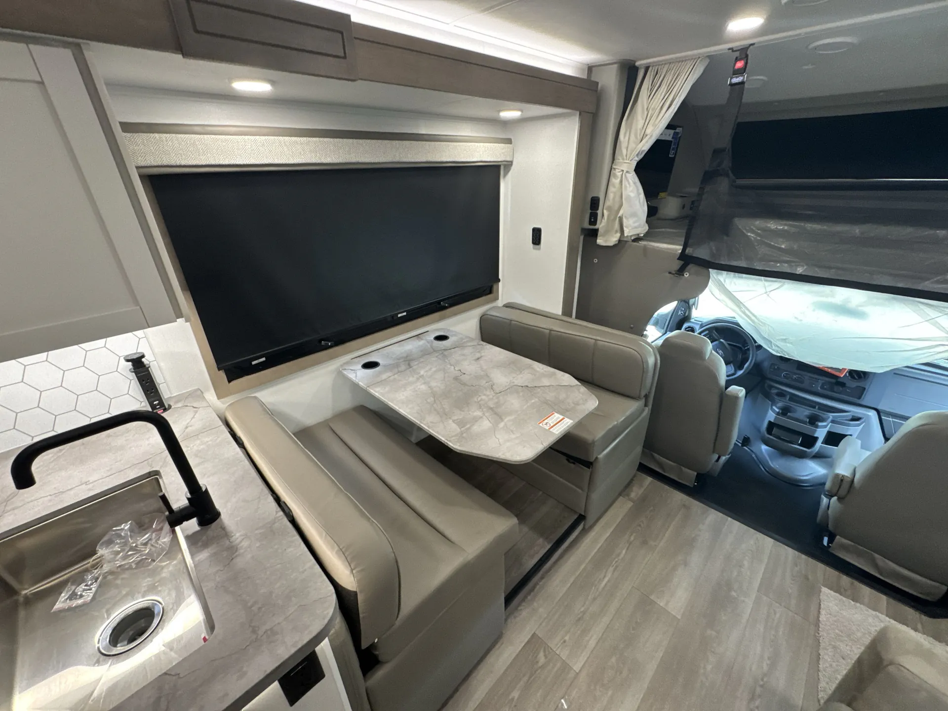 2027 Jayco Greyhawk 27U — living area main