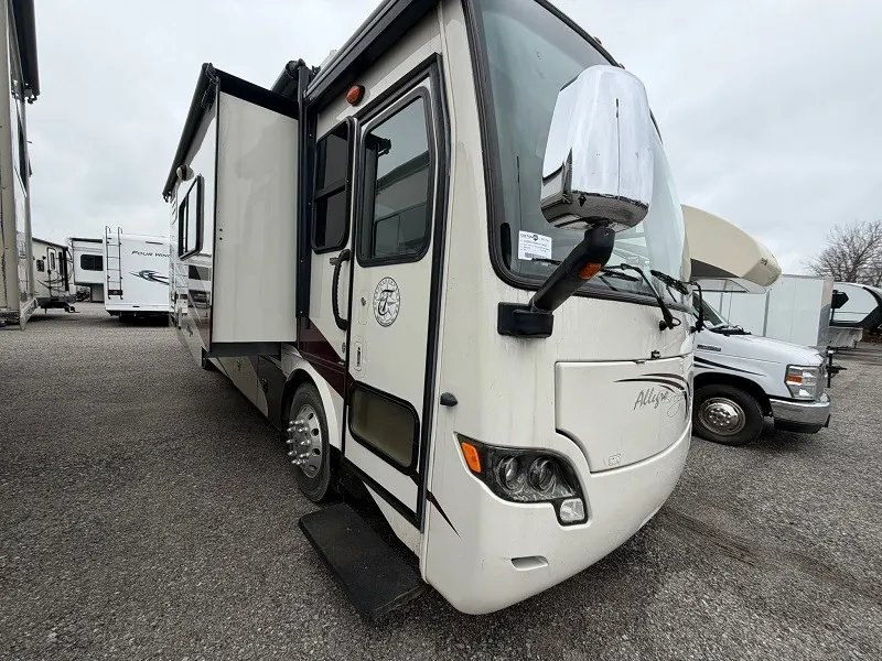 2013 Tiffin Motorhomes Allegro Breeze Used    32 BR - Main photo
