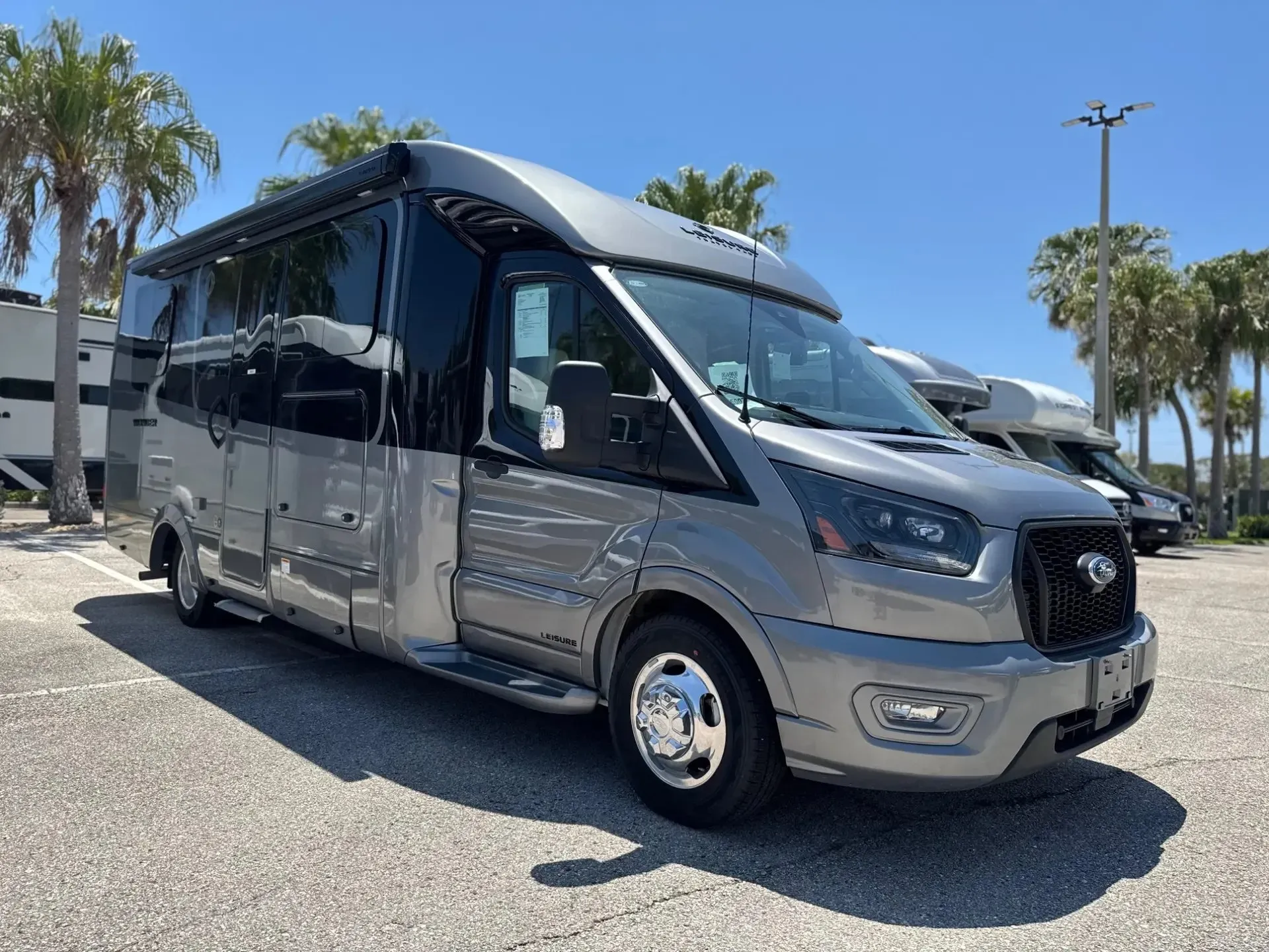 2026 Leisure Travel Vans Wonder 24MBL - Main photo