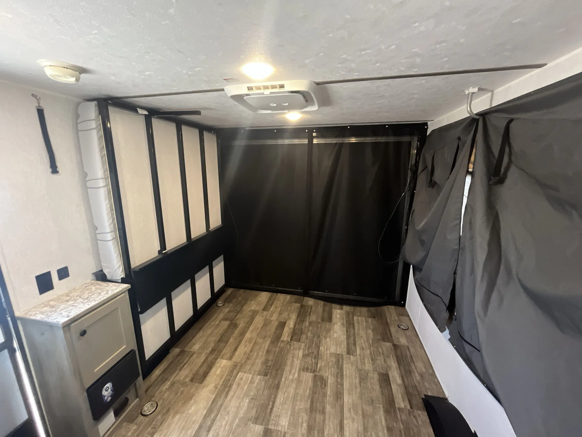 2026 Sunset Park RV Sun Lite 14TH — living area main