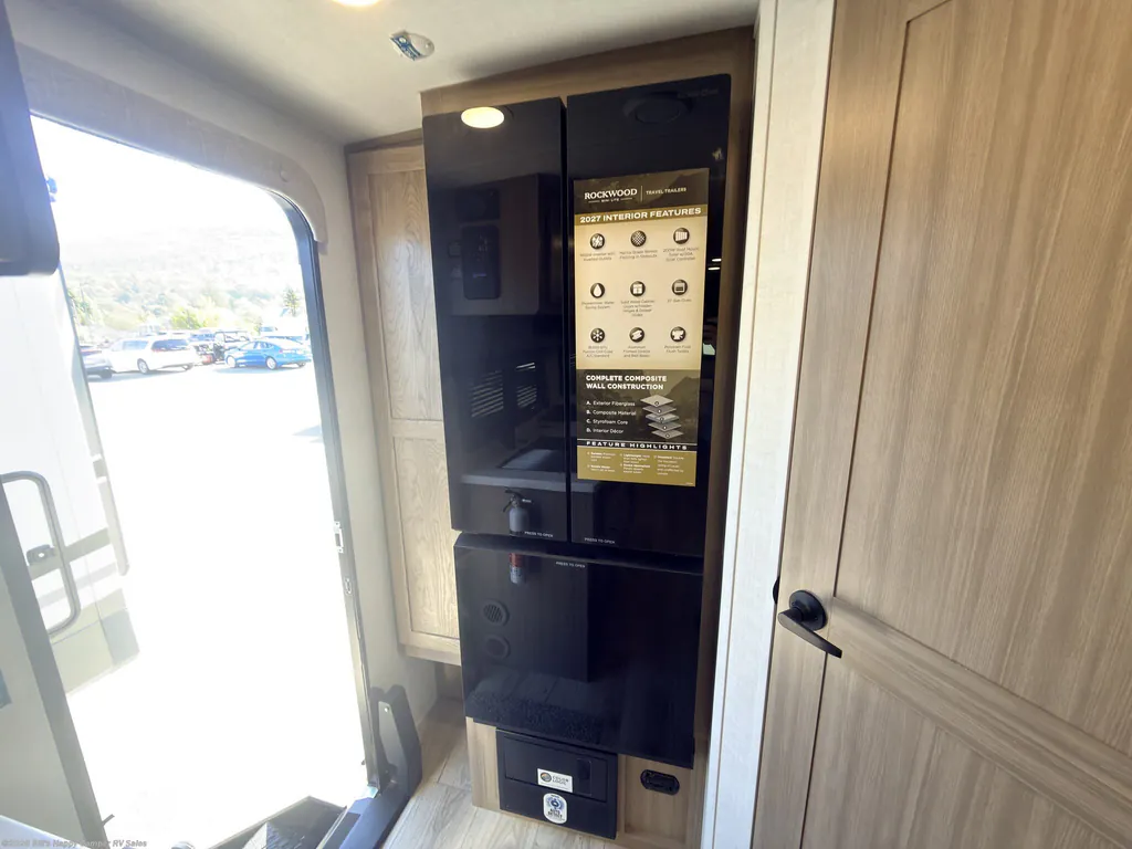 2027 Forest River Rockwood Mini Lite 2205S, Photos photo 21