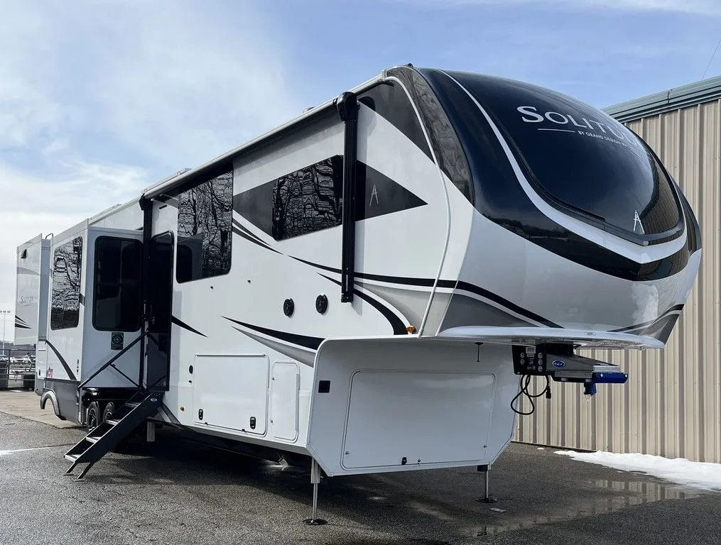 2026 Grand Design Solitude 390RK - Photo 2