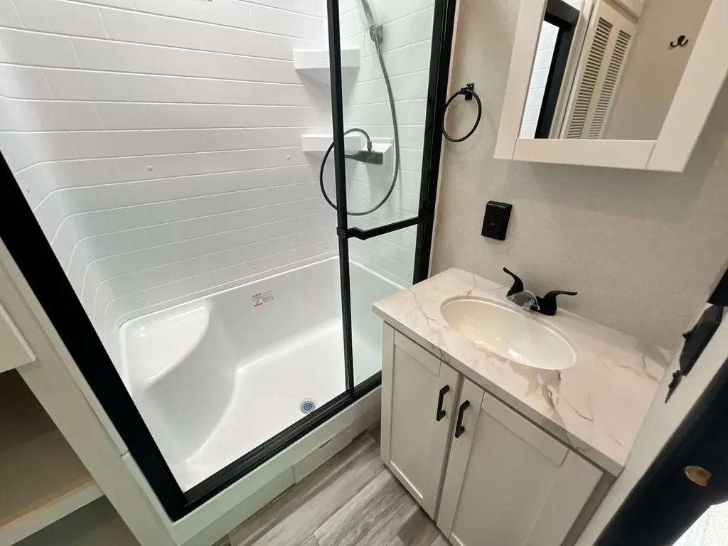 2026 Jayco Jay Flight Bungalow 401FLTS DS, Photos photo 17