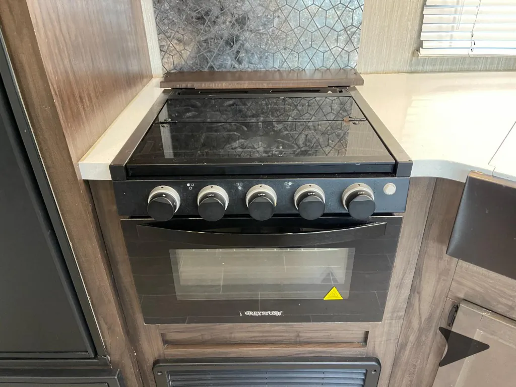 2021 Forest River Cherokee 306MM, Photos photo 33