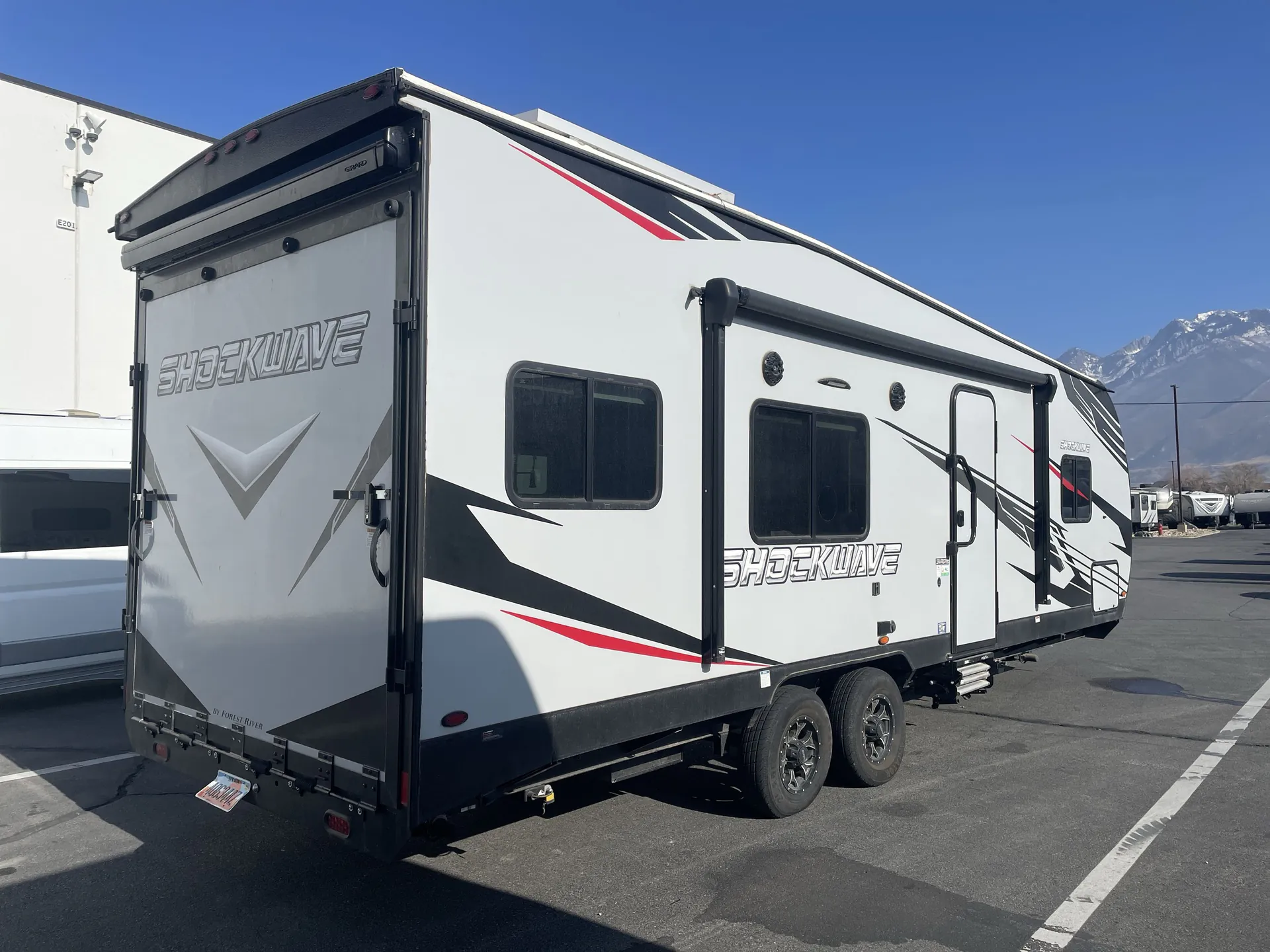 2022 Forest River Shockwave 24RQGMX - Photo 4