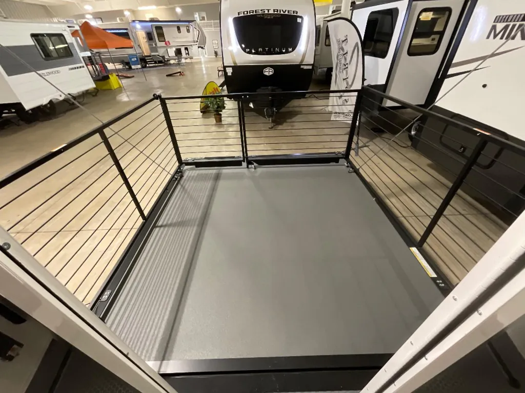 2025 Brinkley Model G 4100, Photos photo 36