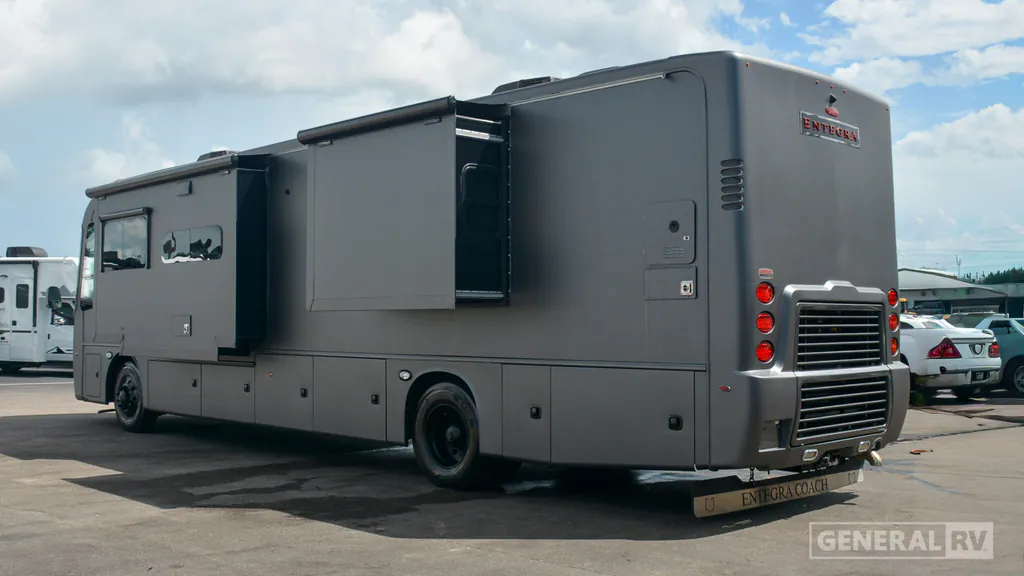 2024 Entegra Coach Reatta XL 39BH, Photos photo 3
