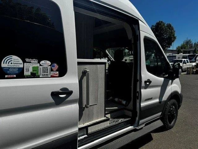 2027 Chinook RV Bayside RT, Photos photo 5