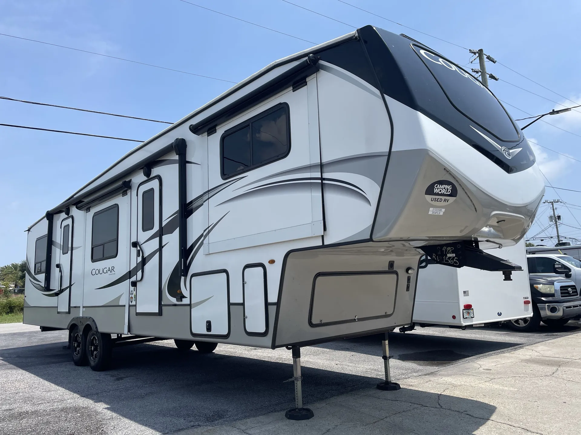2022 Keystone Cougar 354FLS - Photo 2