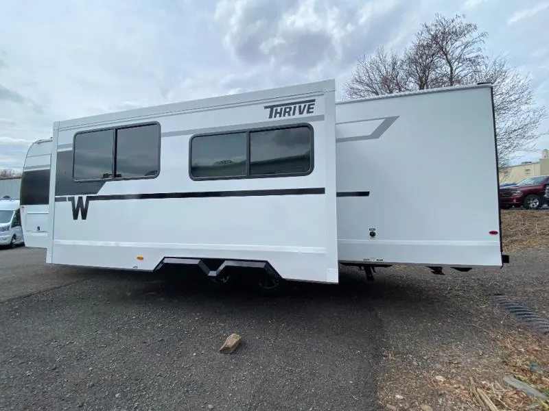 2026 Winnebago Thrive 28BHS - Photo 4