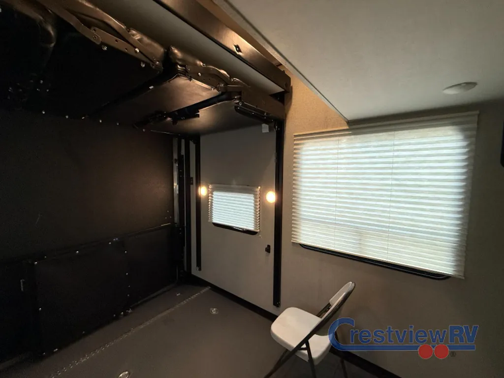 2020 Dutchmen Voltage Triton 3551, Photos photo 27