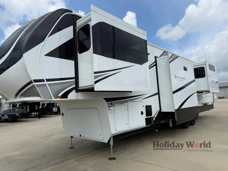 2026 Grand Design Solitude 380FL - Photo 4