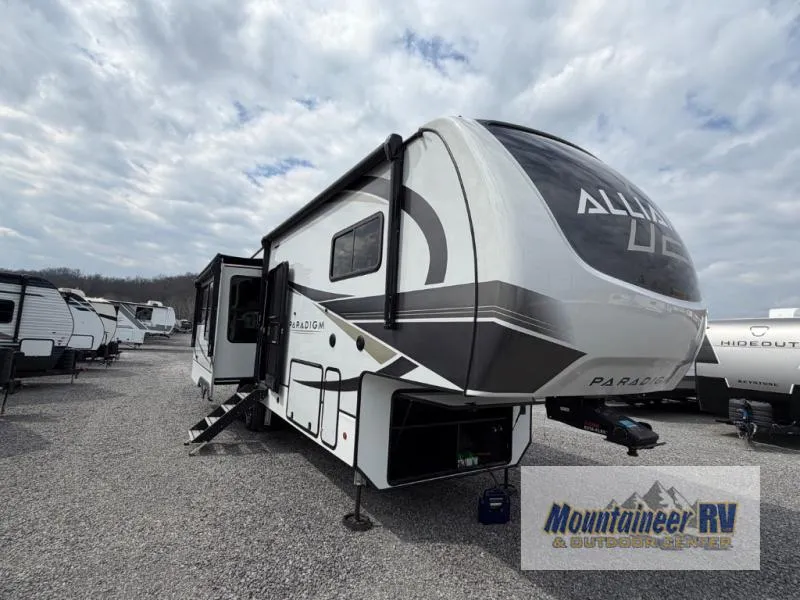 2024 Alliance RV Paradigm 310RL - Photo 2