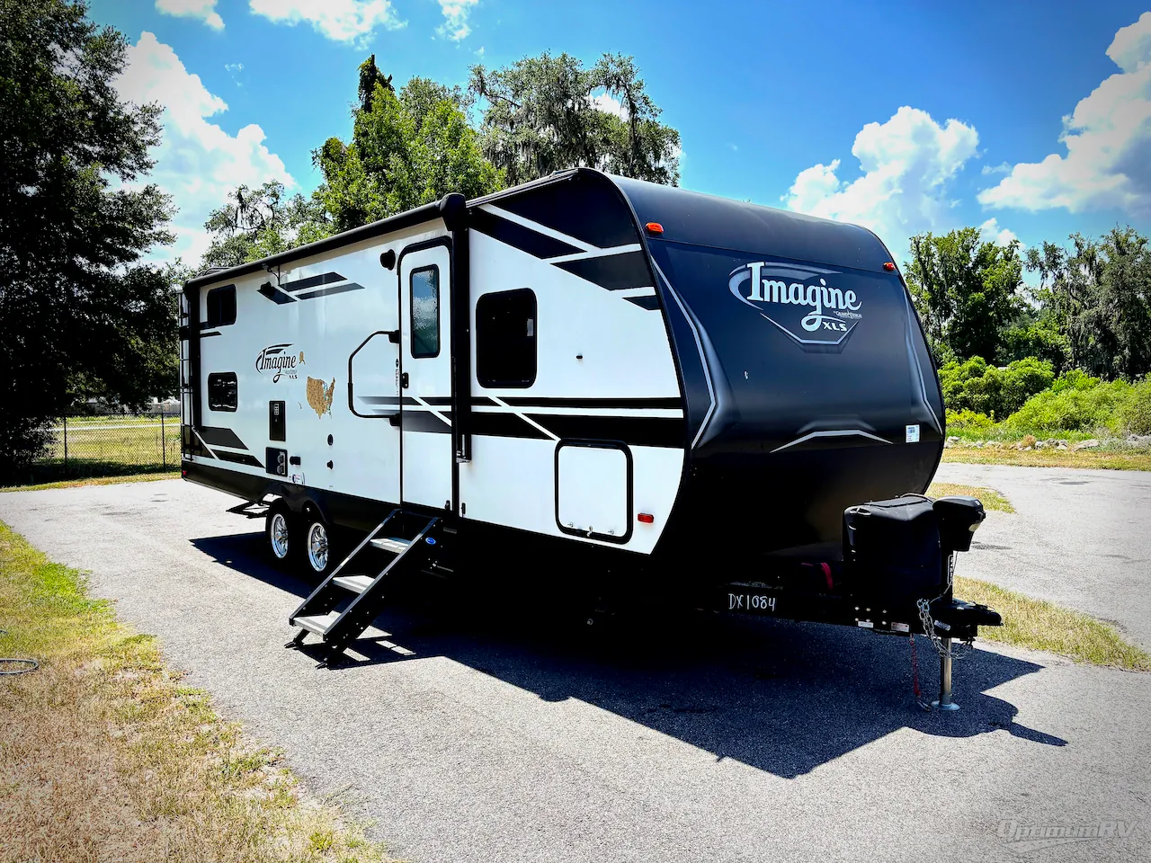 2021 Grand Design Imagine XLS 24MPR - Photo 2