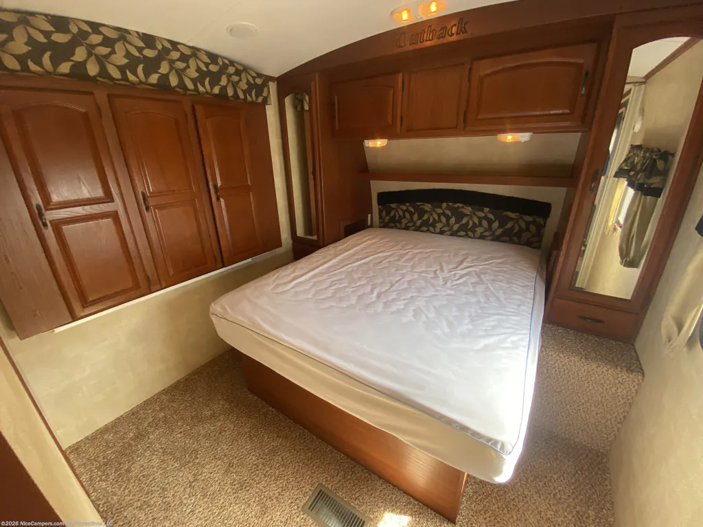 2012 Keystone Outback 298RE, Photos photo 34