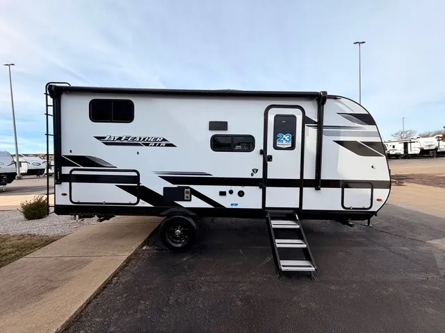 2026 Jayco Jay Feather Air 16DB - Photo 3