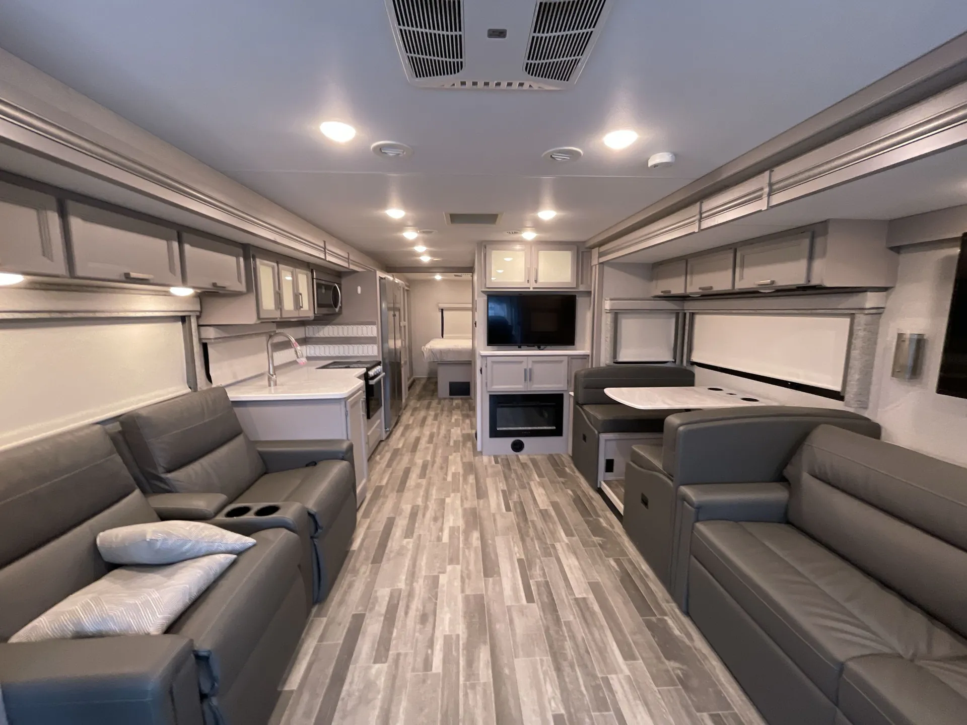 2024 Thor Motor Coach Indigo CC35 — living area main