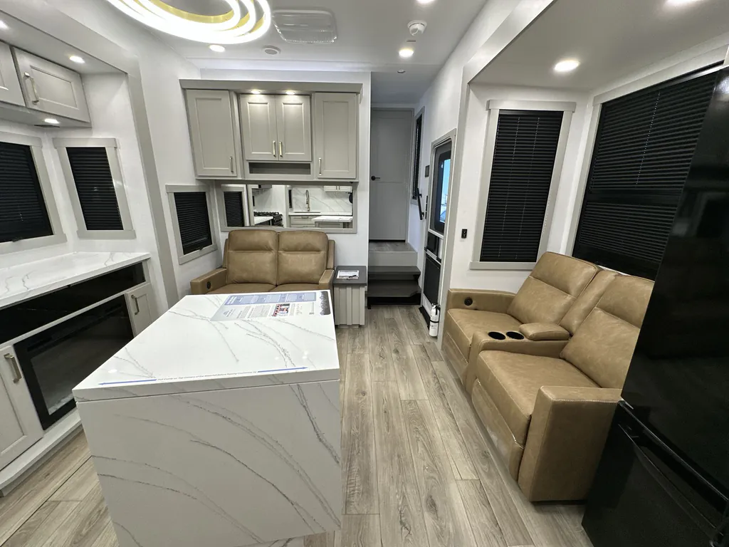 2026 Brinkley Model G 3520, Photos photo 13
