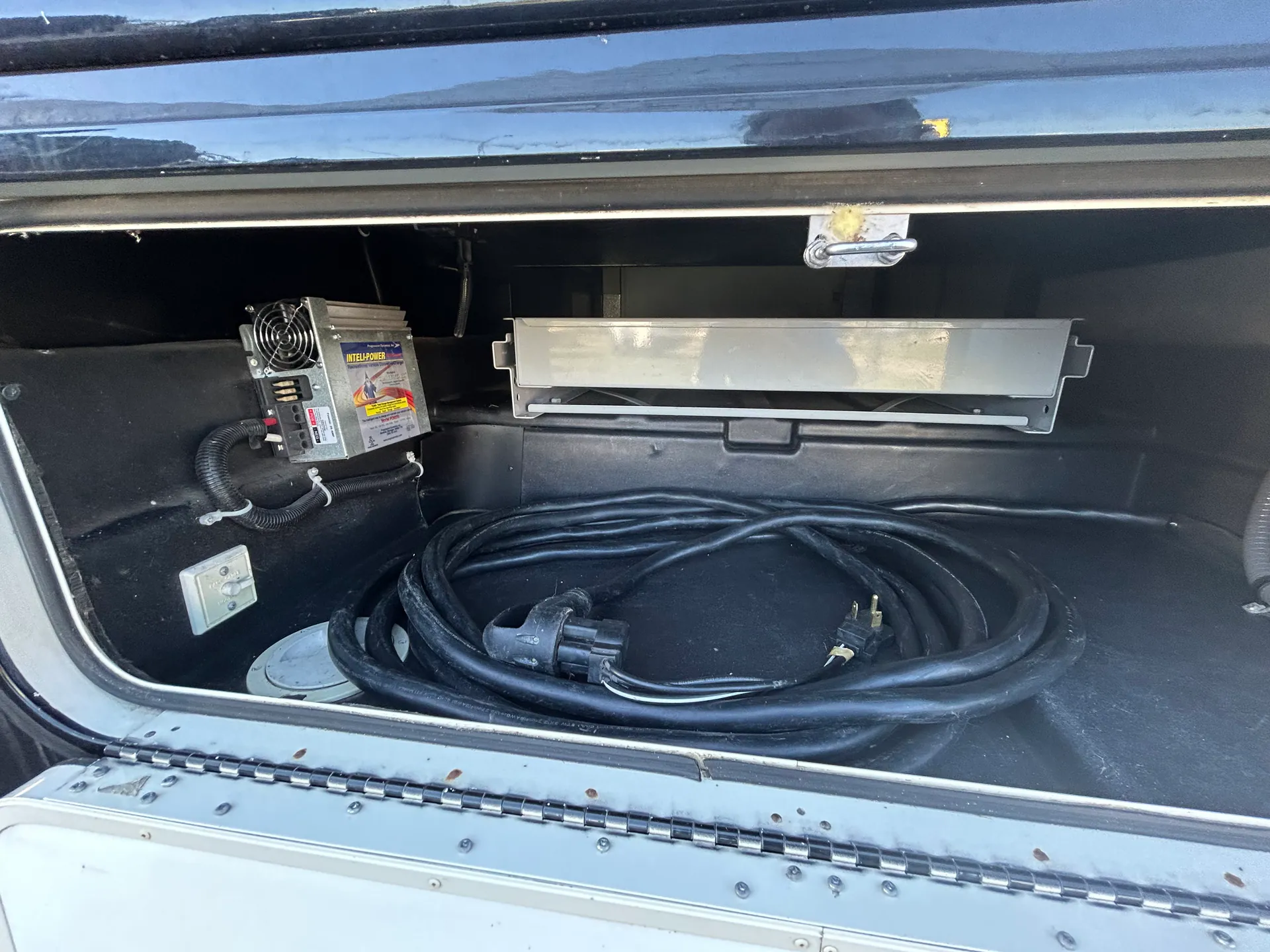 2015 Forest River Georgetown 328TS - Photo 3