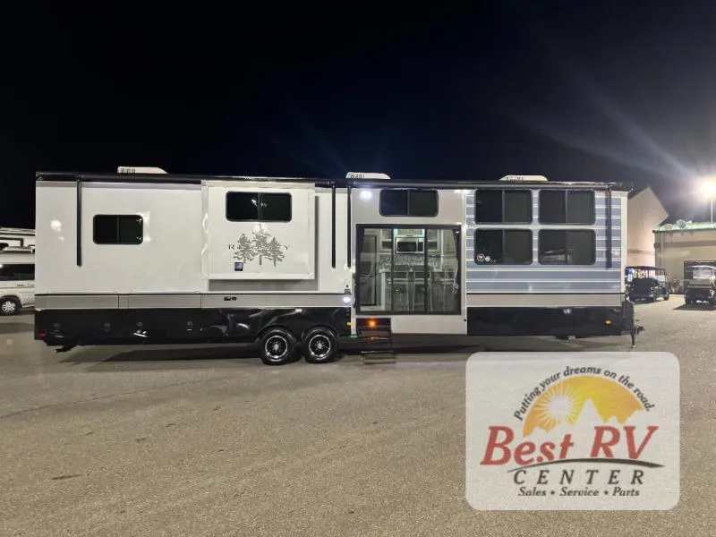 2025 Redwood RV Regency 3951BAM - Photo 2
