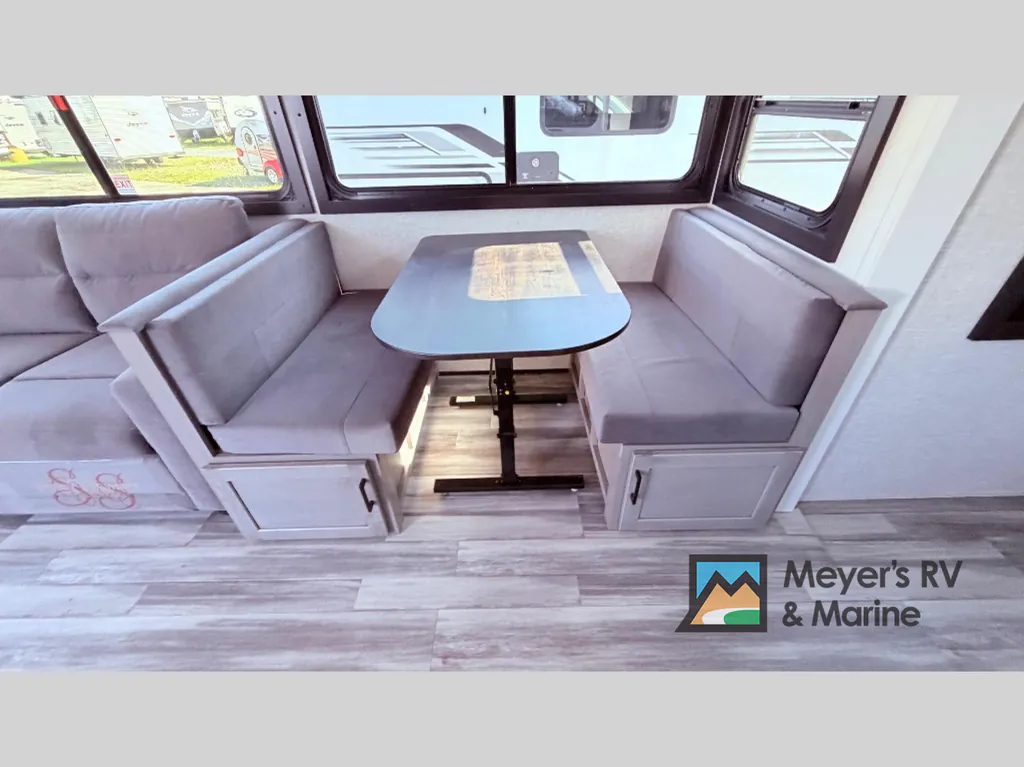 2025 Jayco Jay Feather 29RL, Photos photo 6