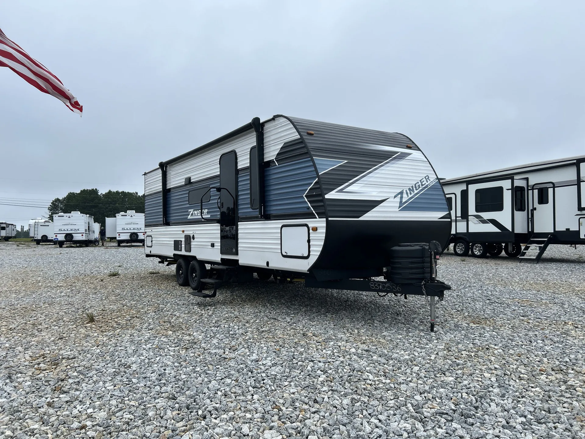 2025 crossroads Zinger 260BH - Photo 2