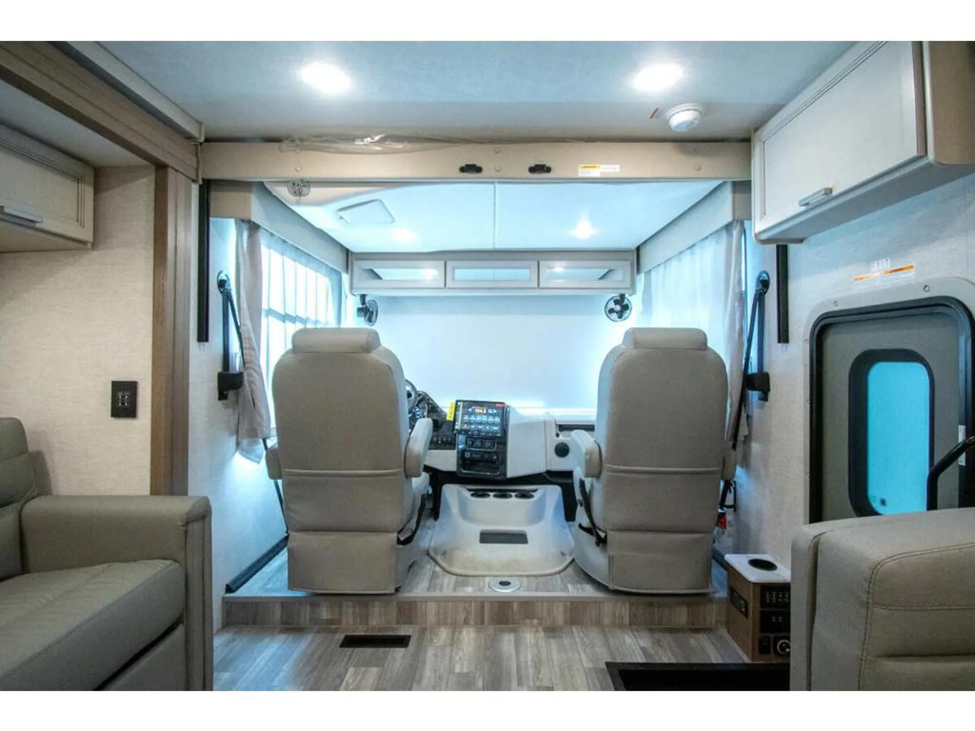 2026 Thor Motor Coach Luminate HH36 - Photo 4