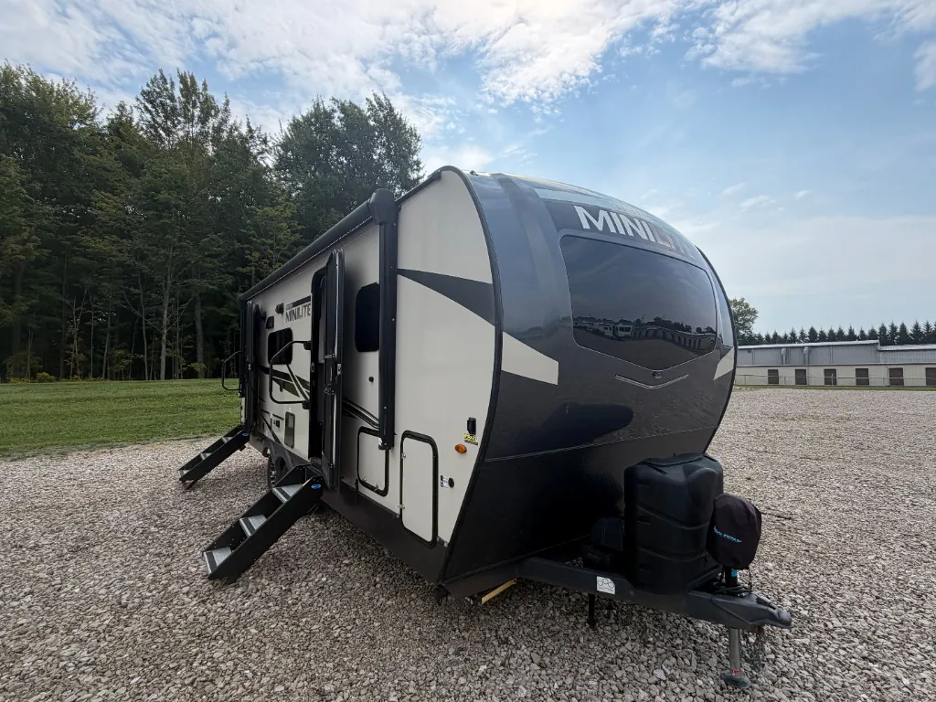 2022 Forest River Rockwood Mini Lite 2514S - Photo 2