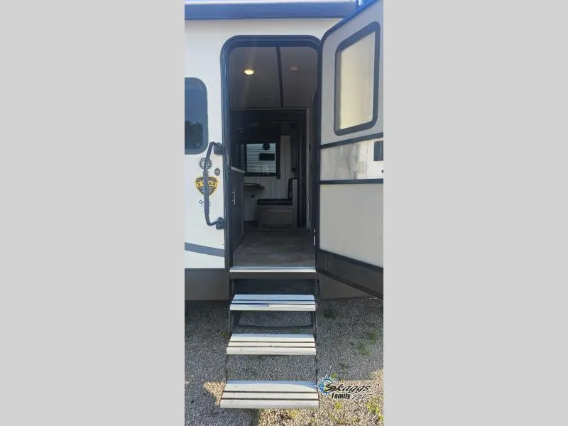 2018 CrossRoads Sunset Trail 262BH - Photo 3