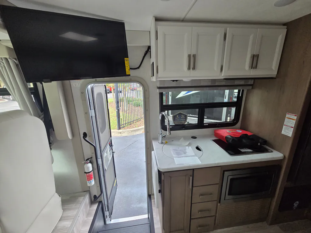 2026 Thor Motor Coach Axis 26.2, Photos photo 31