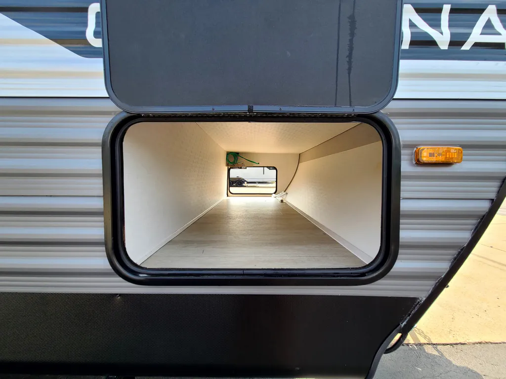 2027 Coachmen Catalina Legacy Edition 333DBDSCK, Photos photo 64