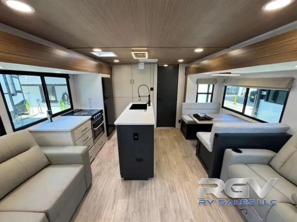 2027 Forest River Vibe 3400BH, Photos photo 10