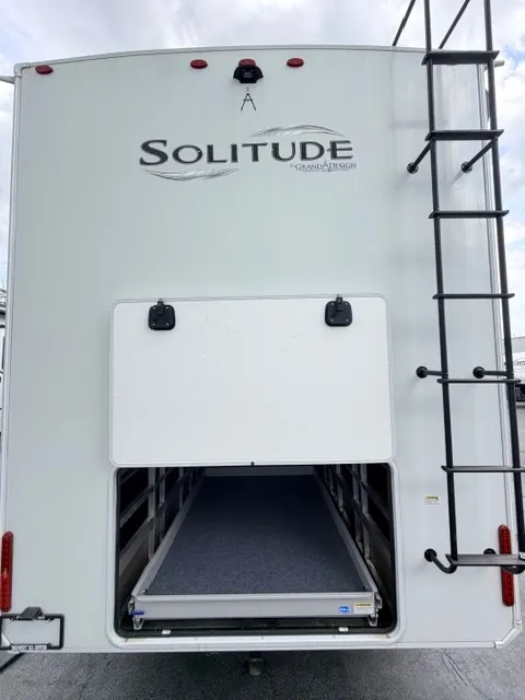 2023 Grand Design Solitude 380FL - Photo 2
