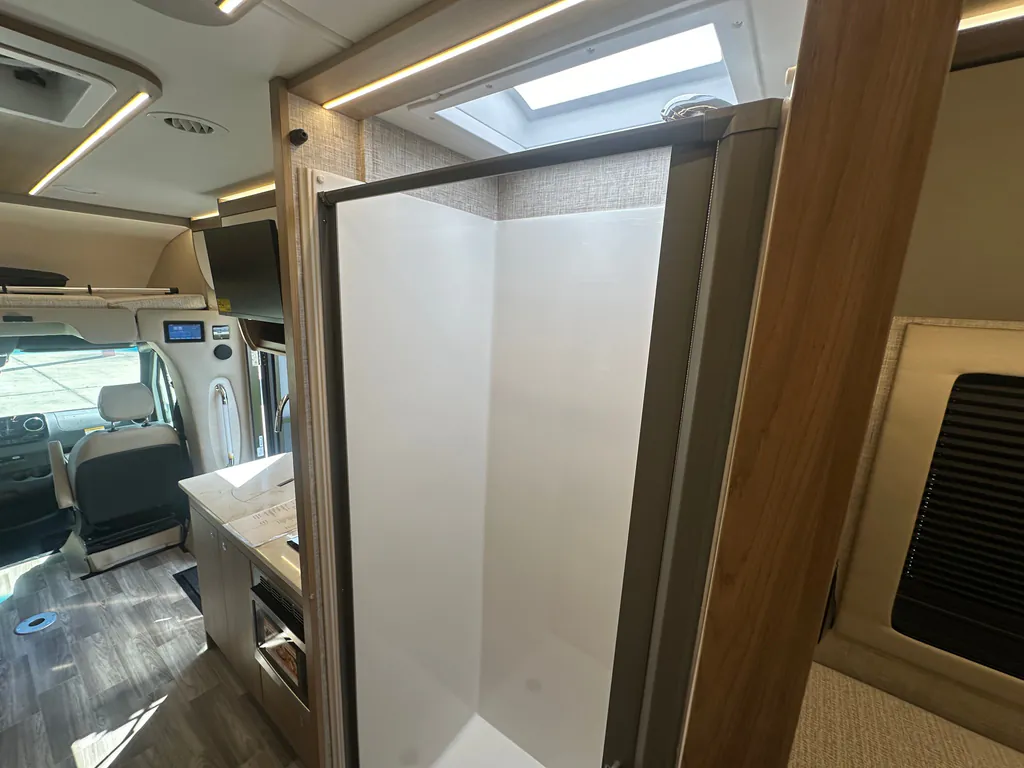 2026 Tiffin Wayfarer 25 XLW, Photos photo 59