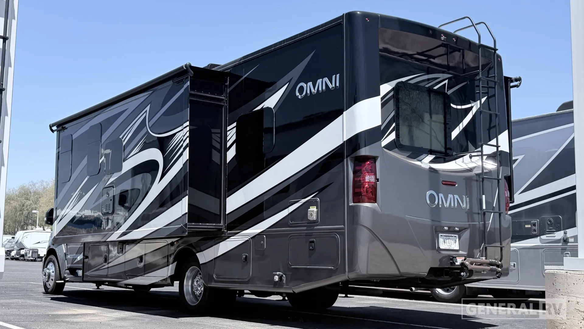 2022 Thor Motor Coach Omni XG32 - Photo 4