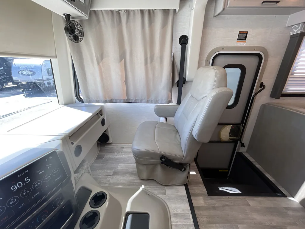 2024 Thor Motor Coach Freedom Traveler A29, Photos photo 27