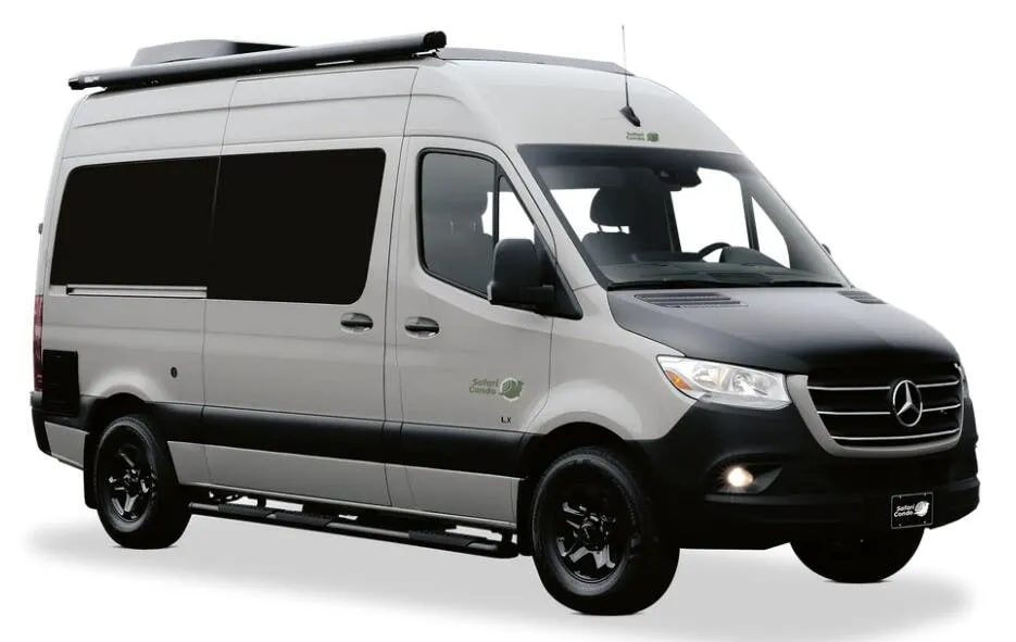 Mercedes Sprinter 19 exterior