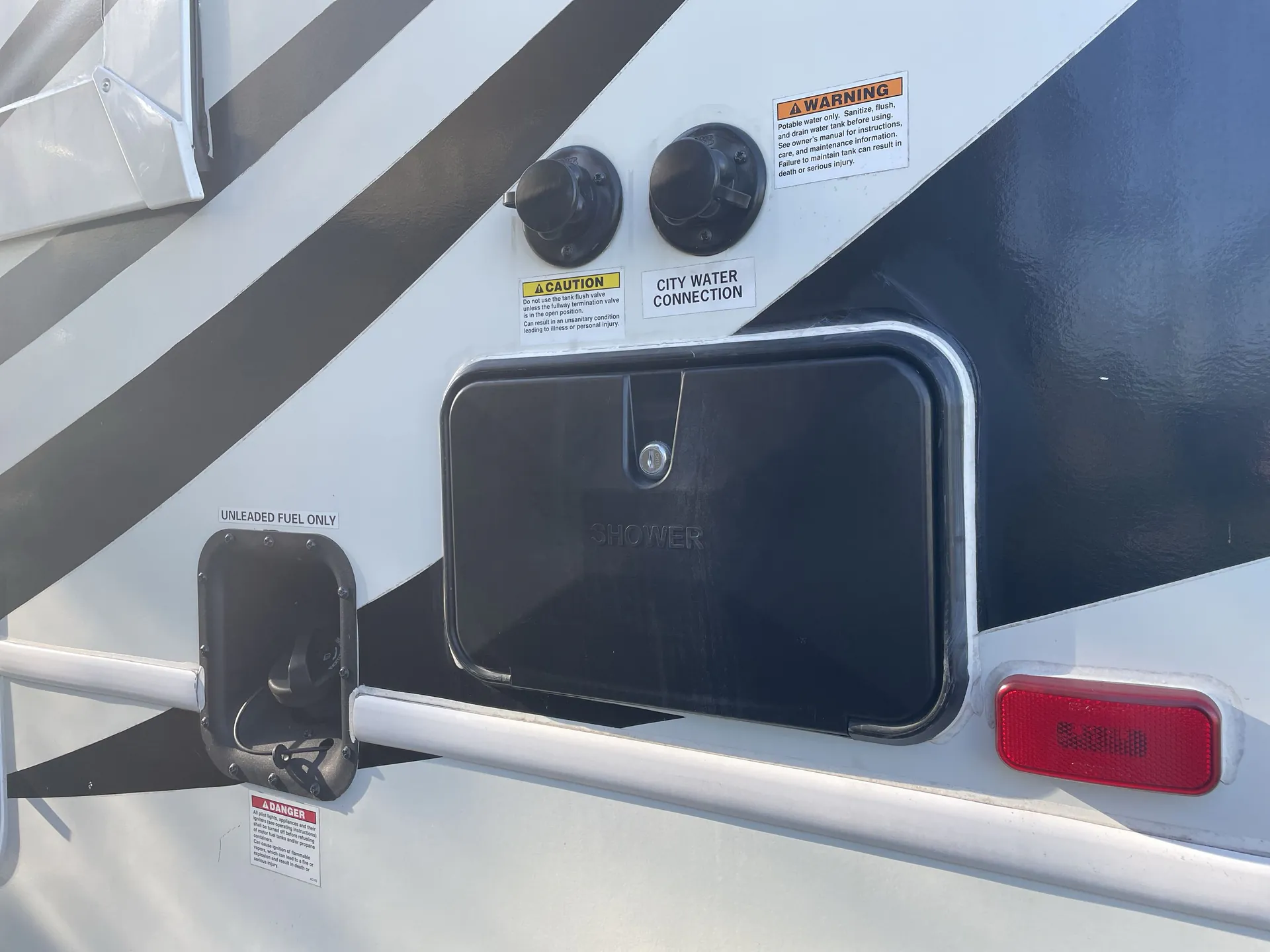 2022 Entegra Coach Odyssey 24B — living area main