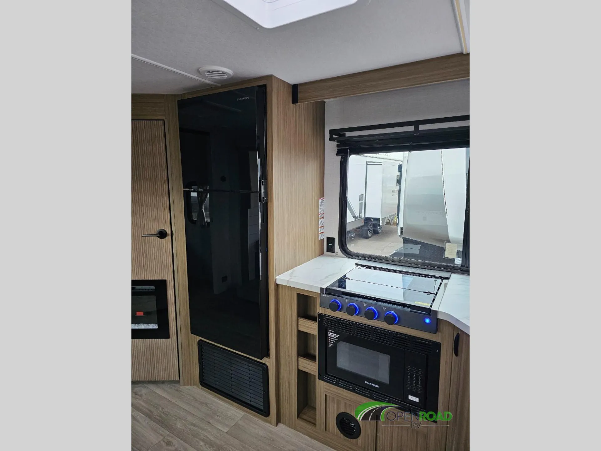2026 Forest River Wildwood X-Lite 26ICE — Photo 5