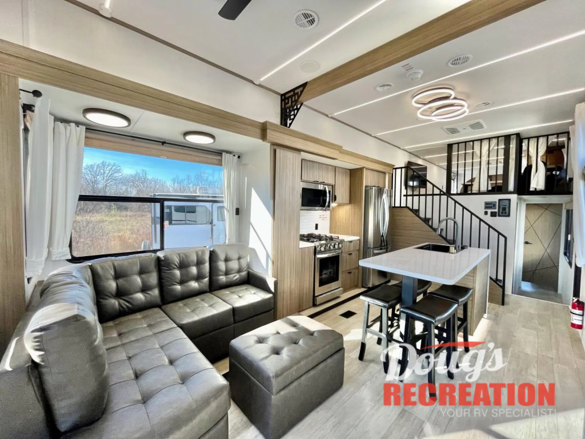 2025 Forest River Salem Grand Villa 42VERANDA — Photo 7