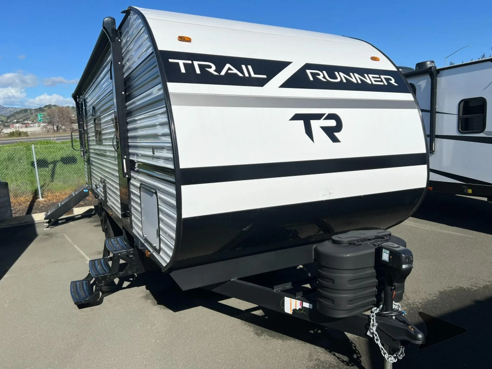 2025 Heartland Trail Runner 255RL - Photo 3