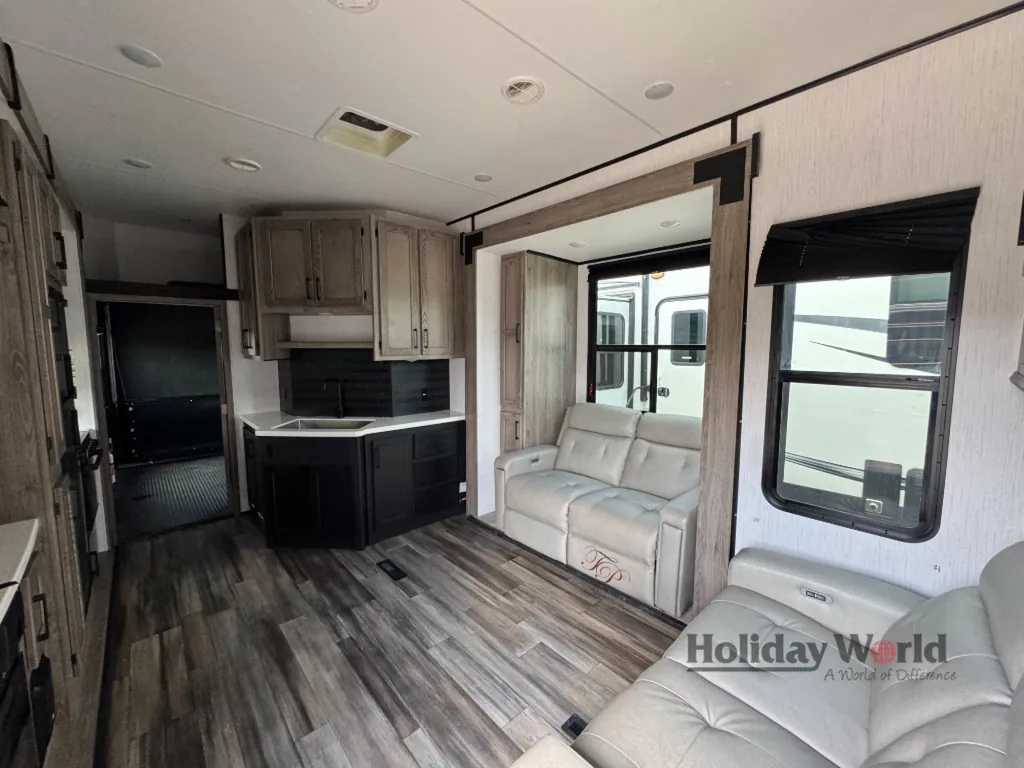 2023 Heartland Gravity 3550, Photos photo 8